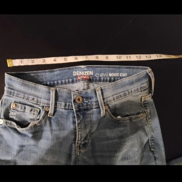 Levi's DENIZEN Curvy Bootcut Jeans In Light Wash, 26 x 32 - Picture 5 of 13